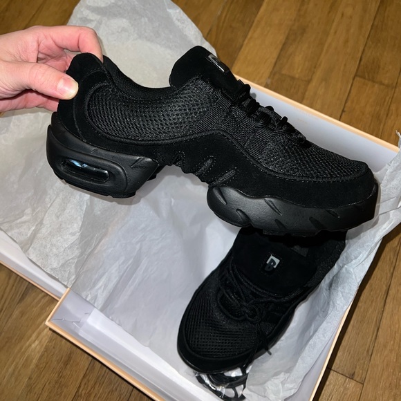 BRAND NEW Bloch Boost DRT Dance Sneaker - Picture 1 of 6